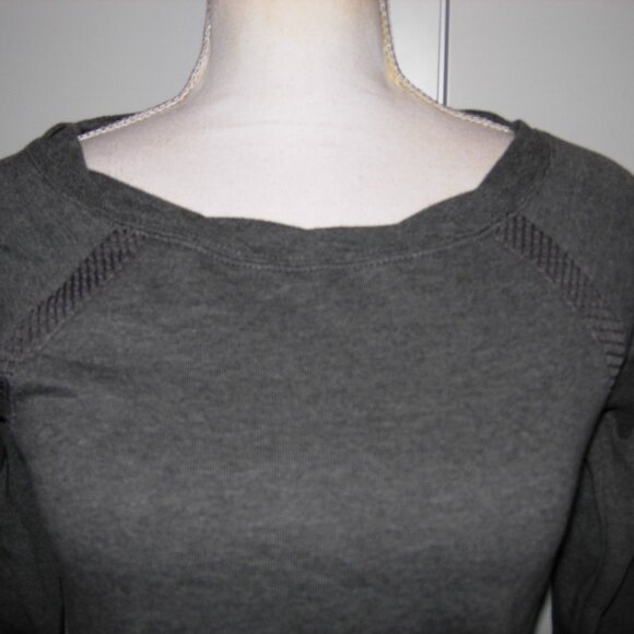 Let Loose by RNL gray Zip Back Sweatshirt XS - Picture 2 of 5